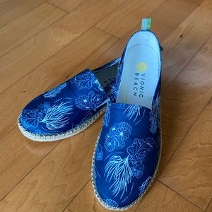 Vionic Beach Canvas Espadrilles